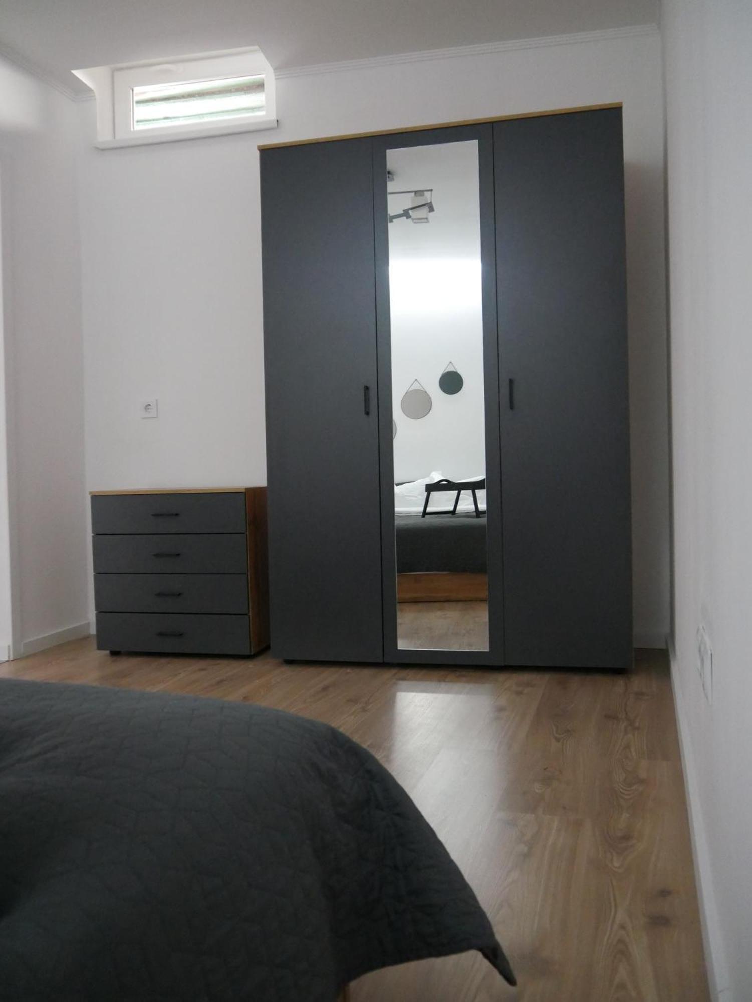 Free Garage In The Center-Delicia 4 Studio! Sybin Zewnętrze zdjęcie